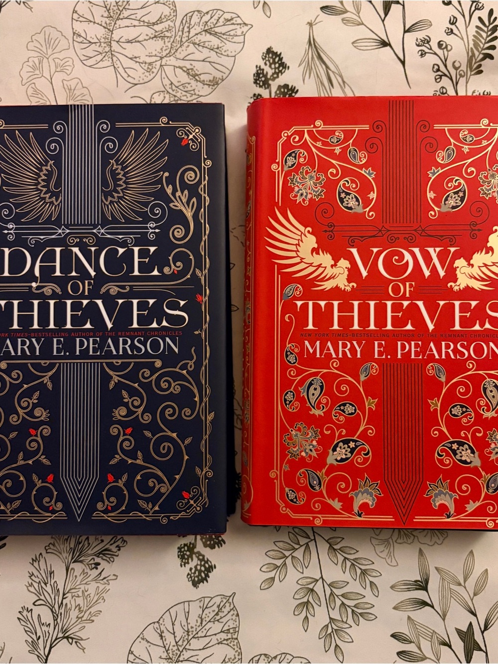 Dance of Thieves Duology Set